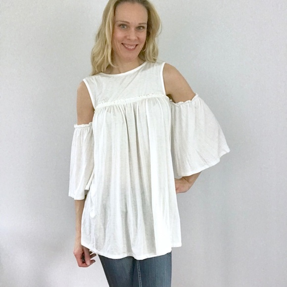 Ivory off shoulder ruffle top - Picture 2 of 4